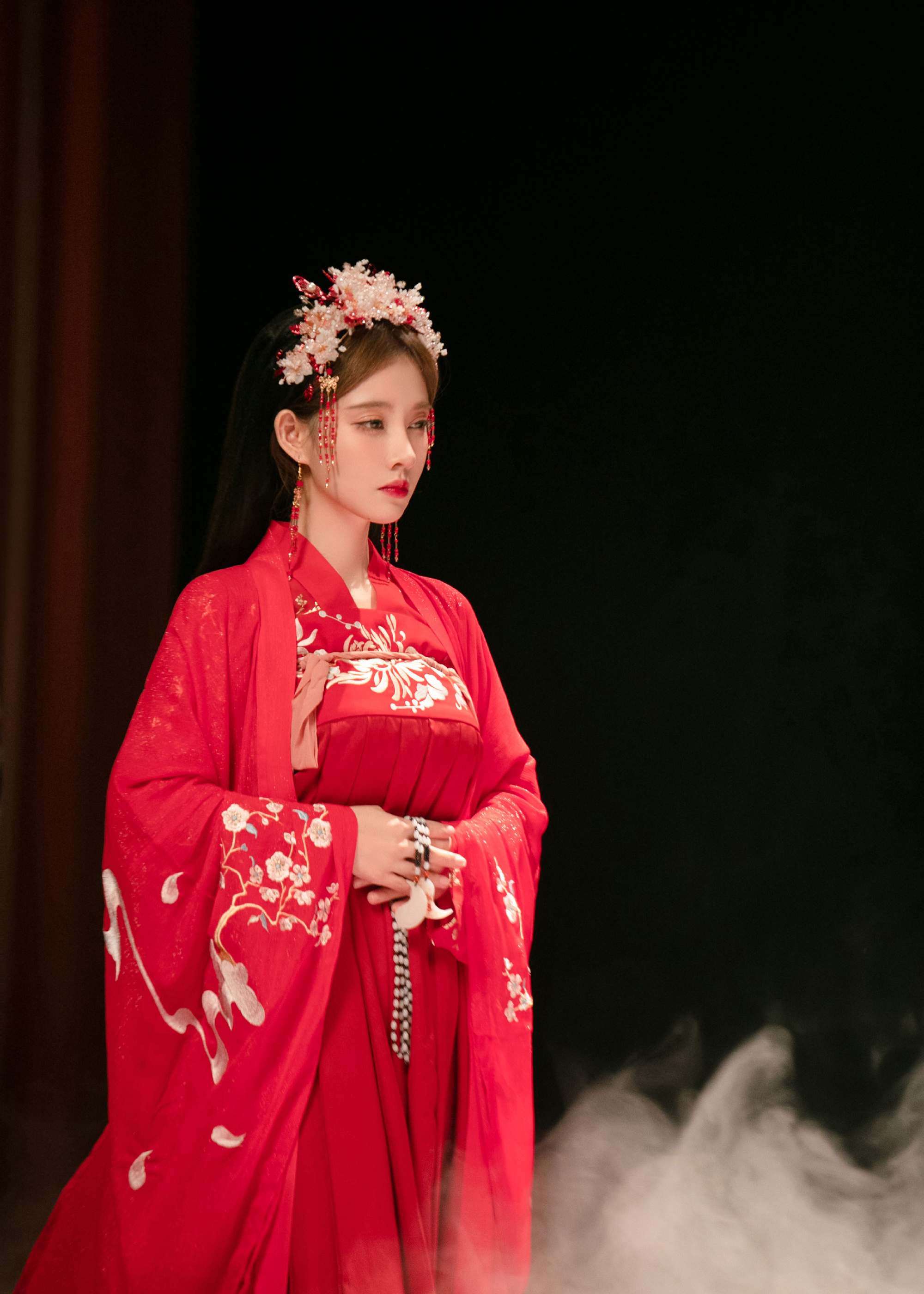 冯提莫古风照合集，既是歌中精灵也是百变女王