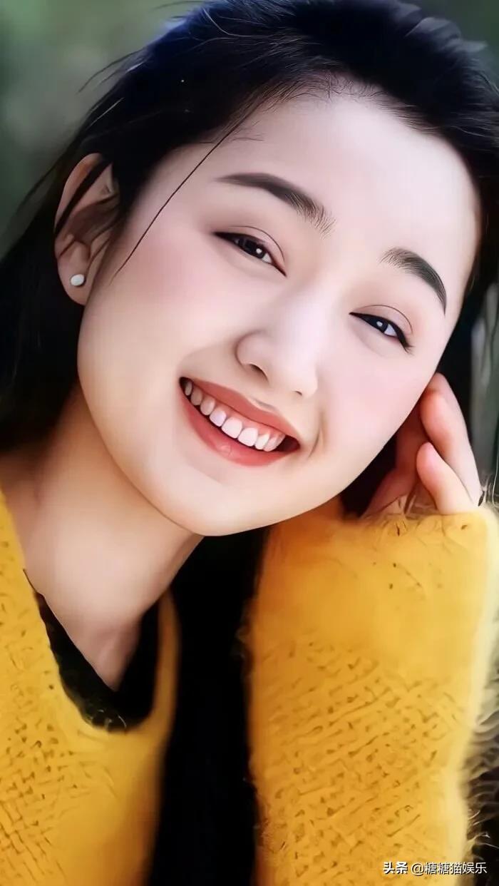 杨钰莹：清纯靓丽，甜美可人