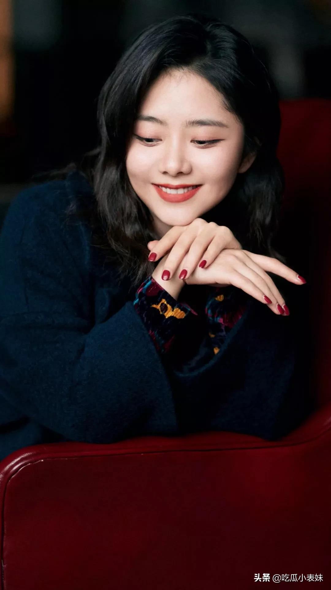 谭松韵，迷人的娃娃脸，甜美可爱