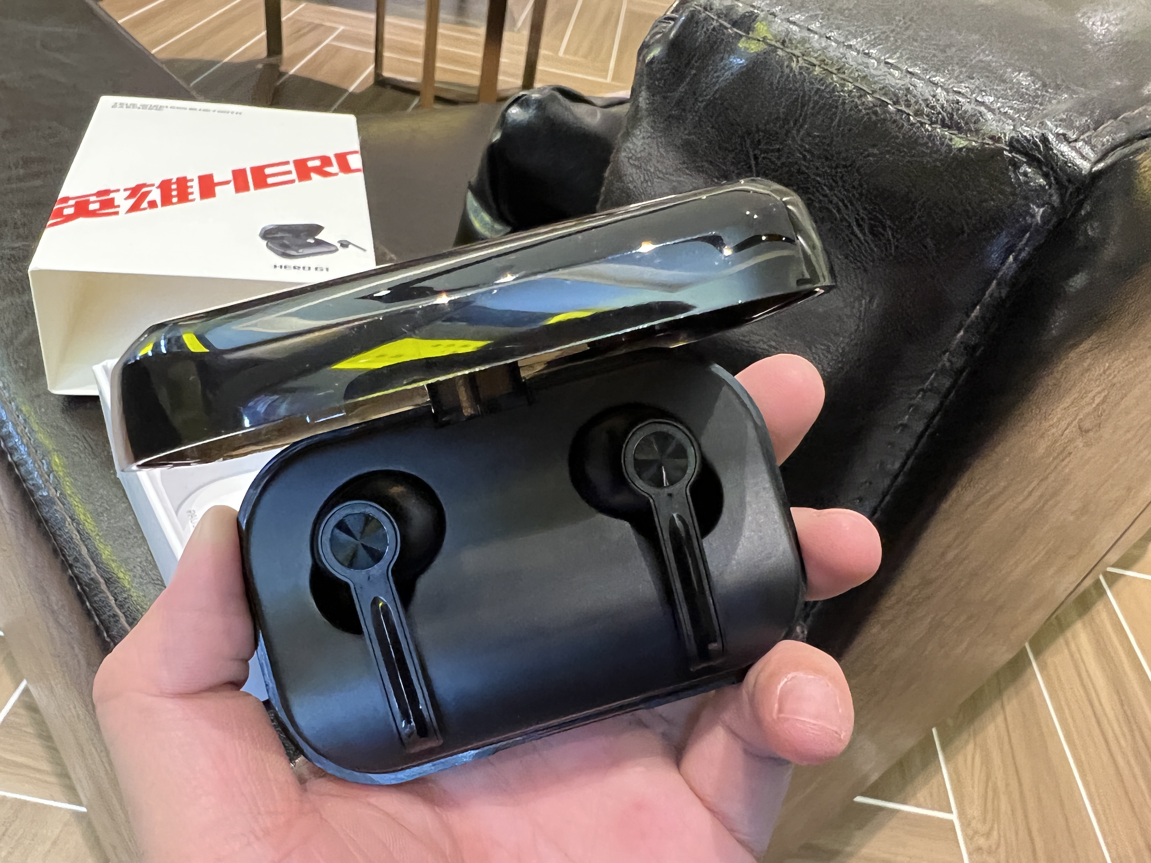 英雄G1电竞TWS耳机评测：国货好声音，游戏娱乐样样通