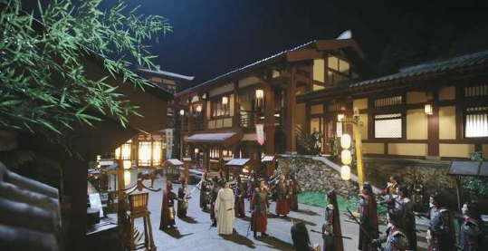 看了让人生气的国产剧：剧情悬浮、穿帮镜头频出、千篇一律的配音