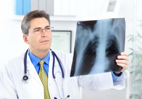 阻塞性肺气肿可以通过哪些药物治疗？医生提醒：以下几种可作参考