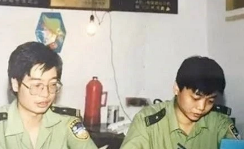 1999年，山东小伙以1敌7身中27刀牺牲，死后身上血衣成一级文物