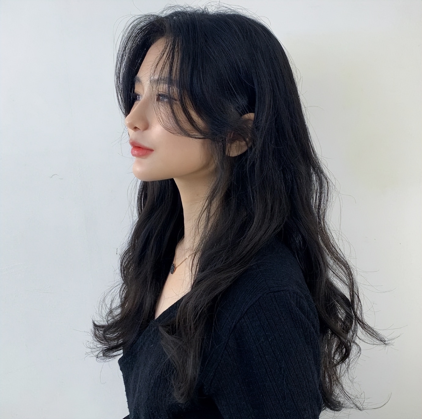 长头发卷发发型图片(放弃你的黑长直吧) - 赤虎壹号