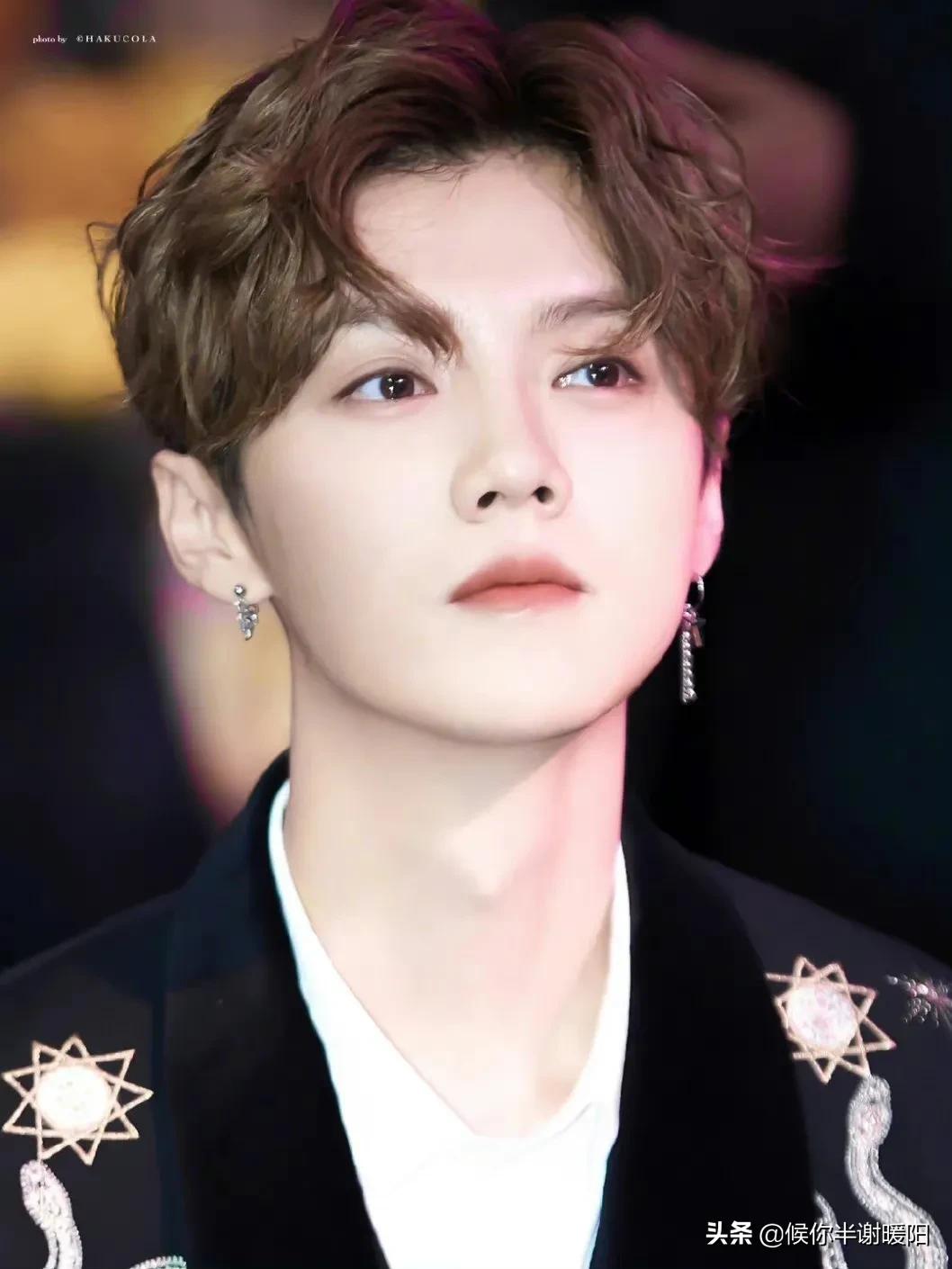 男明星“中分”发型不好看?肖战眼前一亮,朱一龙任嘉伦太惊艳