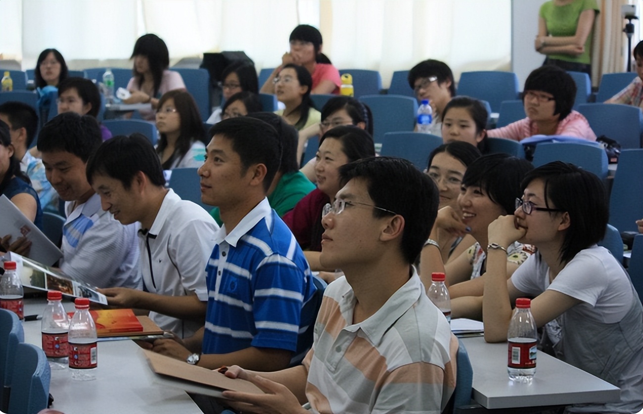 过来人走心分享，省内上大学和省外上大学区别很大，考生要了解