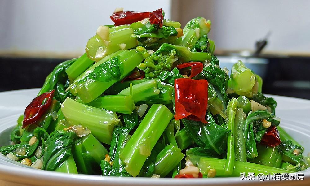 图片[13]-教你凉拌油菜头最好吃的做法 成菜清香味美 上桌一大盘不够吃-起舞食谱网