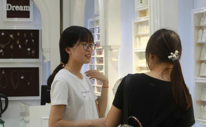 最真实大学女生寝室（四川大学一寝室6名女生）