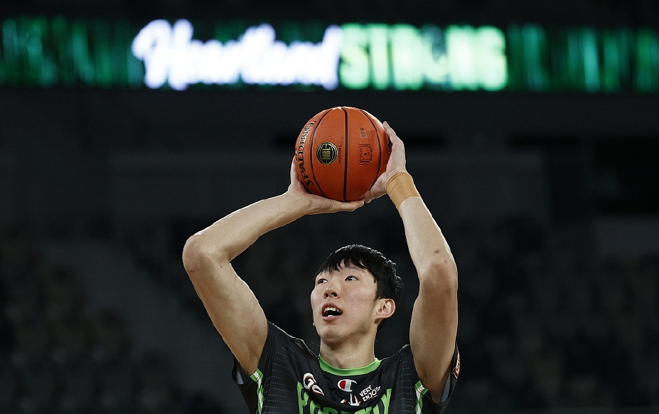 周琦为什么找不到nba下家(亚洲杯结束！大魔王下家是基本确定，周琦有自知之明)