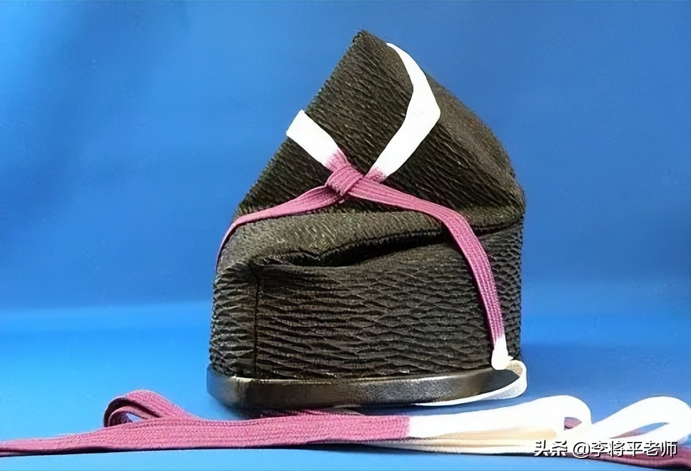 以倭代华！毒教材未完，电视剧又来，某剧全员穿定制日本服