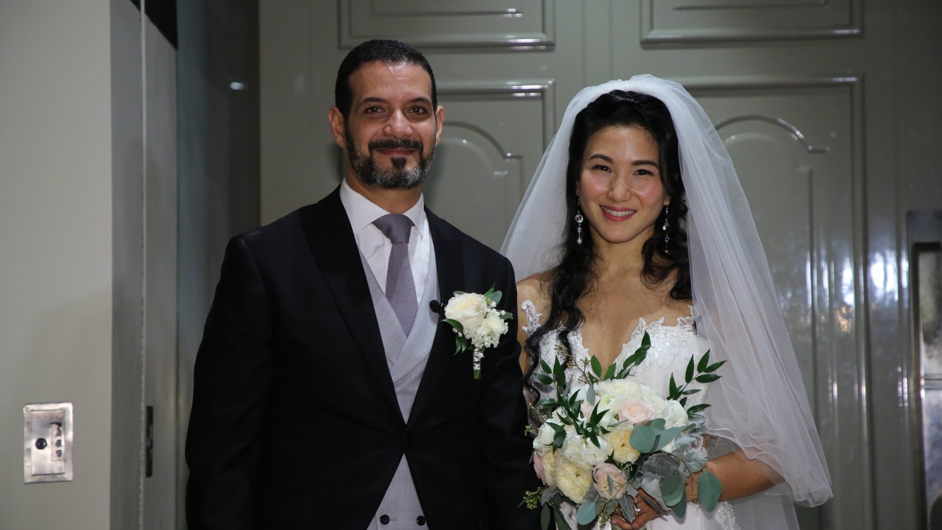 郑佩佩混血外孙1岁了!非洲女婿与妻子似两代人,富豪前夫罕露面