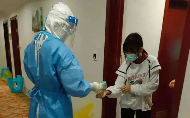 伪造621份核酸报告，判了！