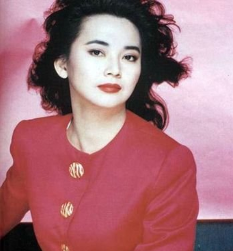 胡慧中：林青霞的接班人，挚爱的两个男人，一个惨死一个锒铛入狱