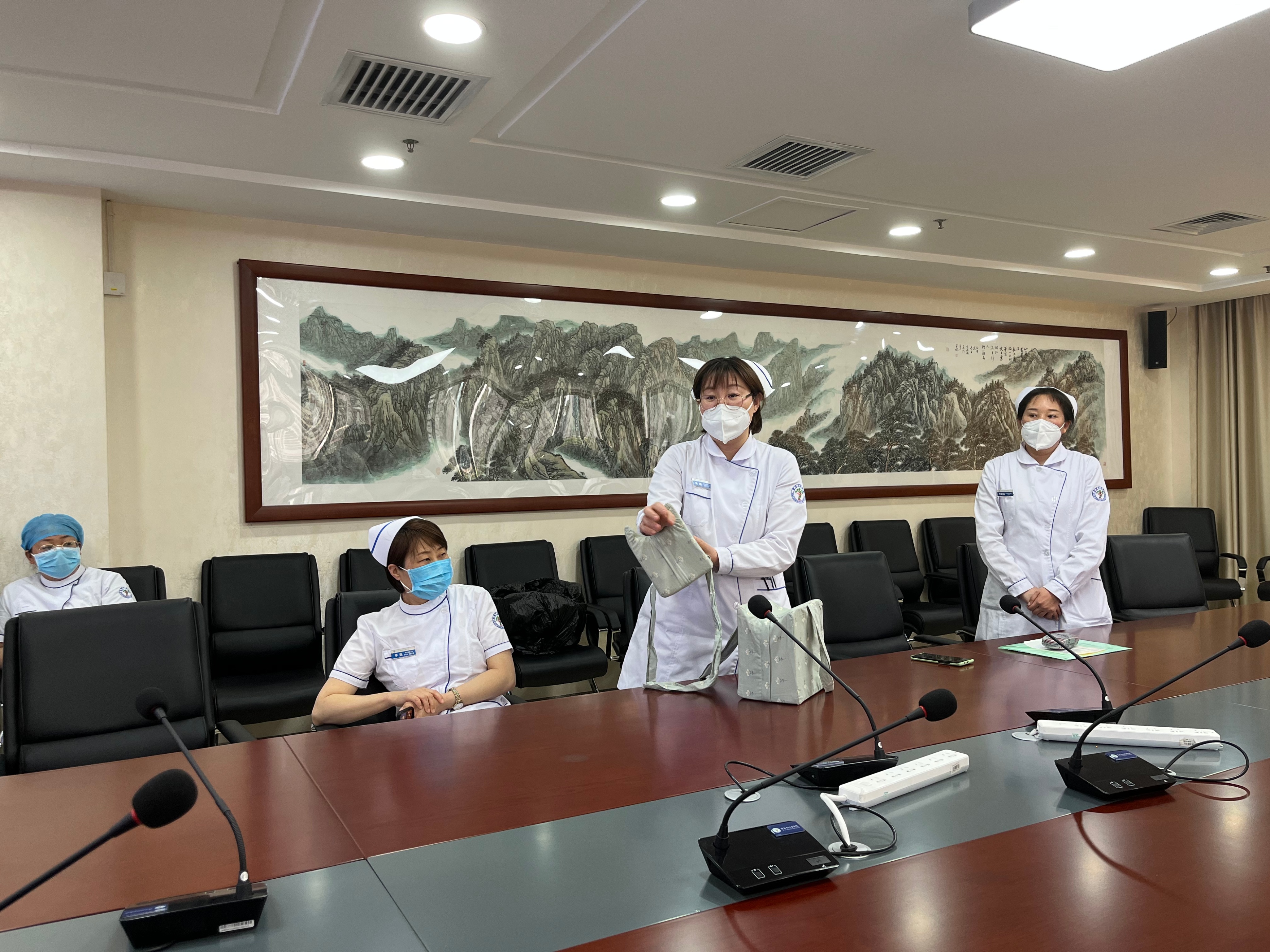 西安市红会医院护理部举行“临床护理创新案例”遴选活动