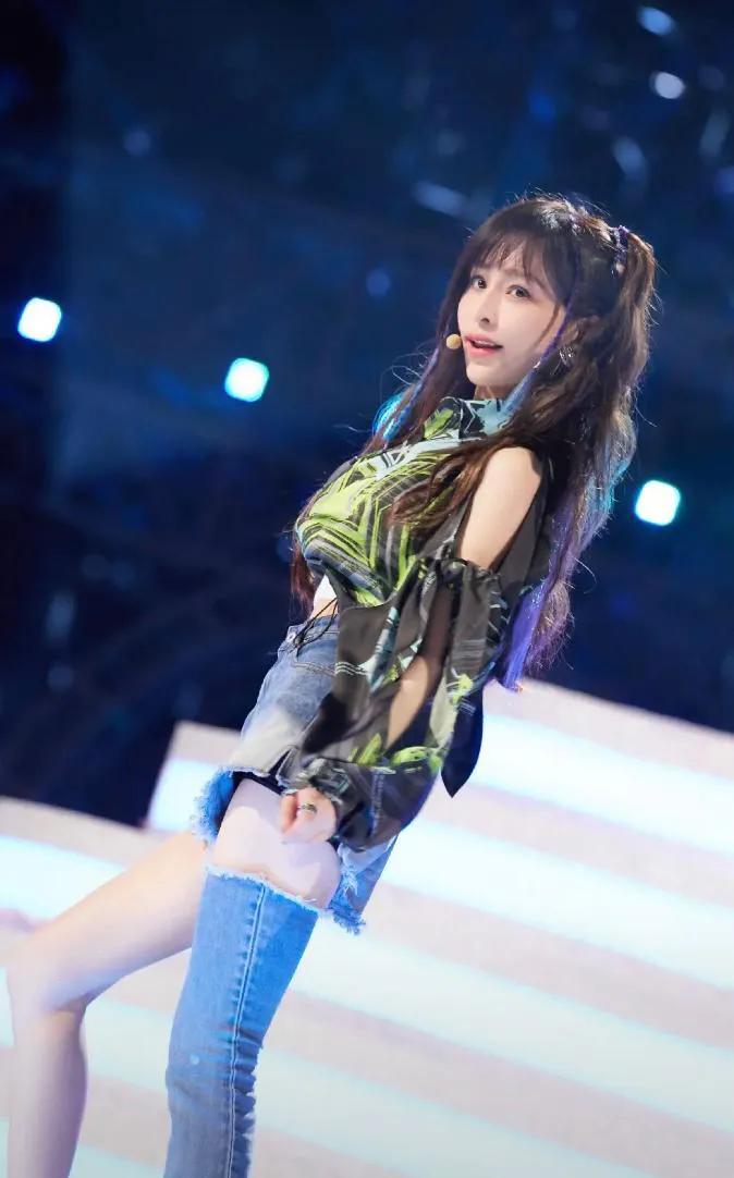 王心凌和他们最近合唱歌唱 星星点灯