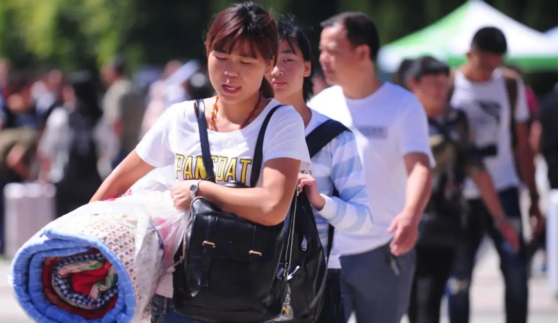 “走单招”上专科很轻松？和参加高考区别很大，学生别不以为然