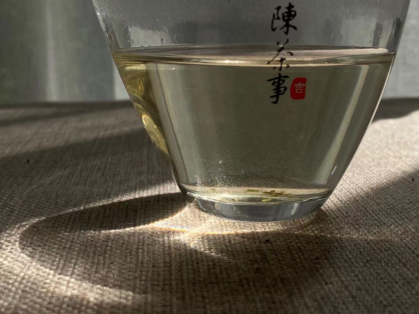 如何用盖碗泡出一杯好喝的白茶？3个步骤跟着走，简单又实用