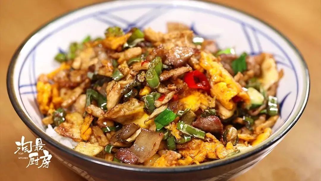 牛肉一炒就老？腌制时加点它，比豆腐还嫩滑！
