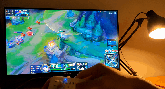 飞鼠还能打LOL？这也许是第一个被它击杀的英雄