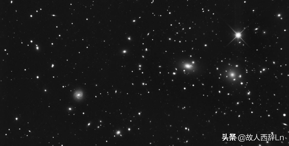 已知宇宙中最大的12个星系盘点