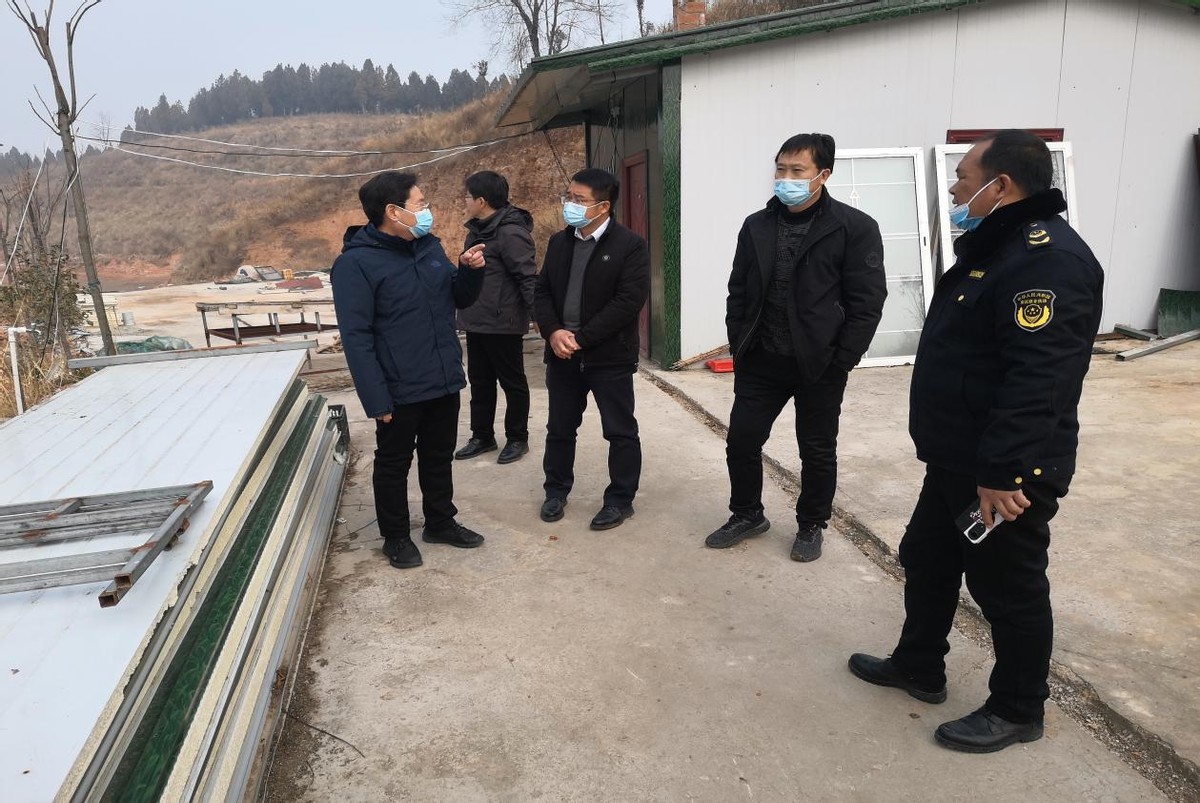 仓房镇：大员上阵护碧水 绿水青山笑开颜