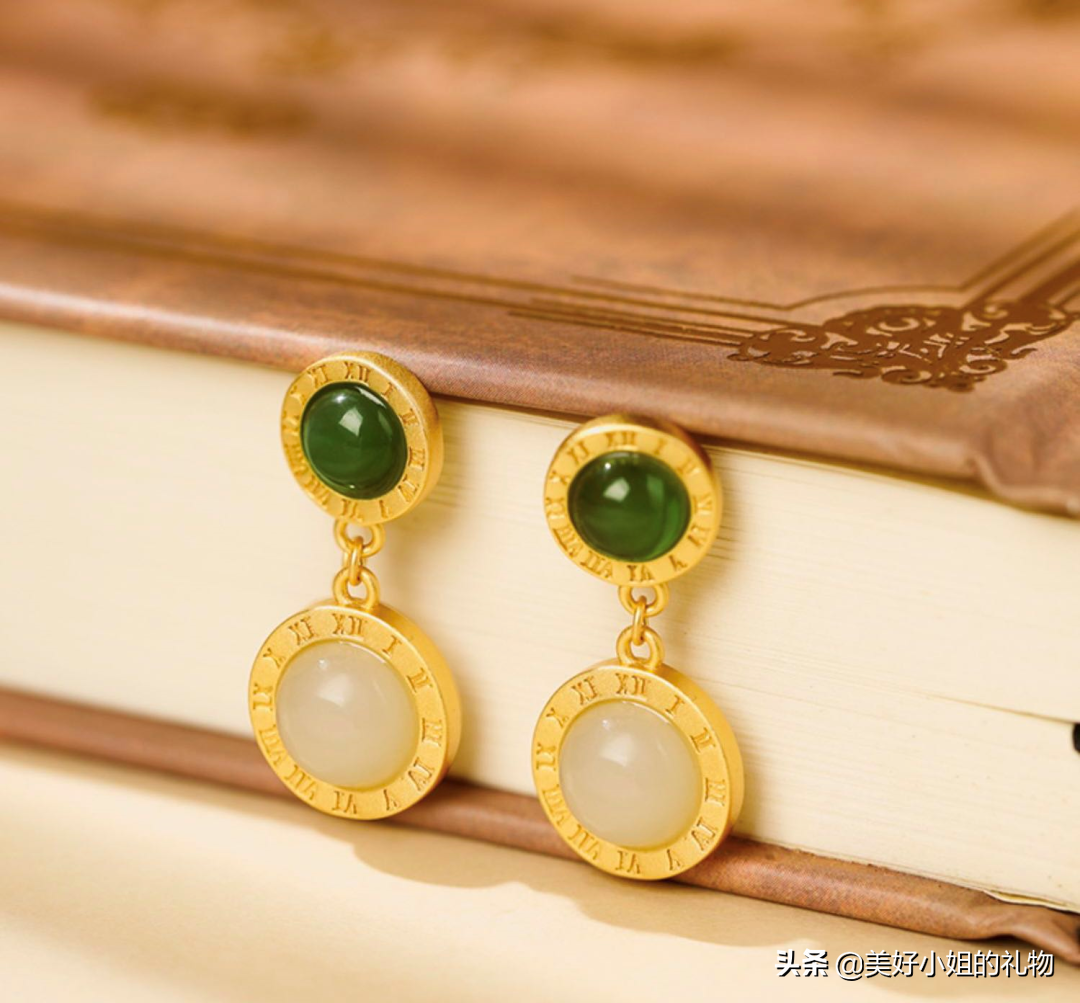 母亲节礼物系列I 细数我私藏的宝藏首饰，千元不到让妈妈闪耀起来