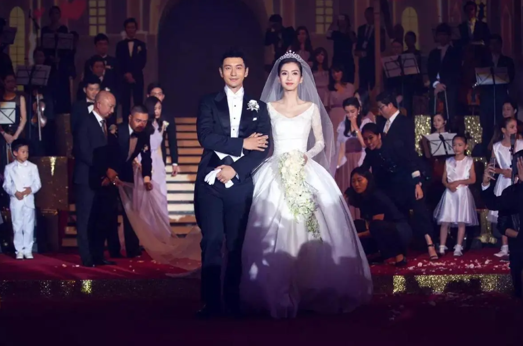 黄晓明曾给ab送巨型鲜花礼盒