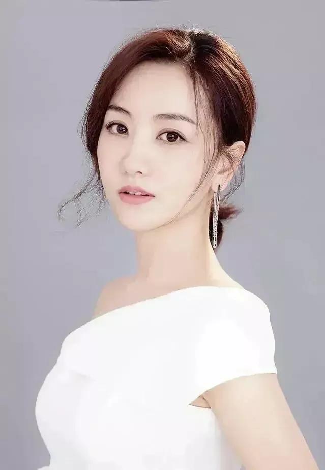 杨蓉：气质优雅，唯美的迷人的高清写真集