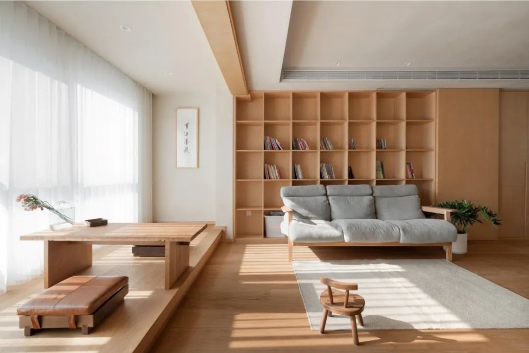 130m²原木和微水泥：这个显大又显通透的禅意之家，美到我了