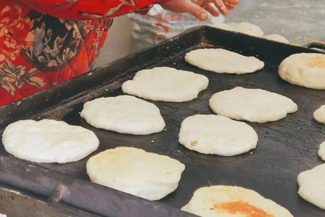 这个低调的省会，美食内卷，泉水免费