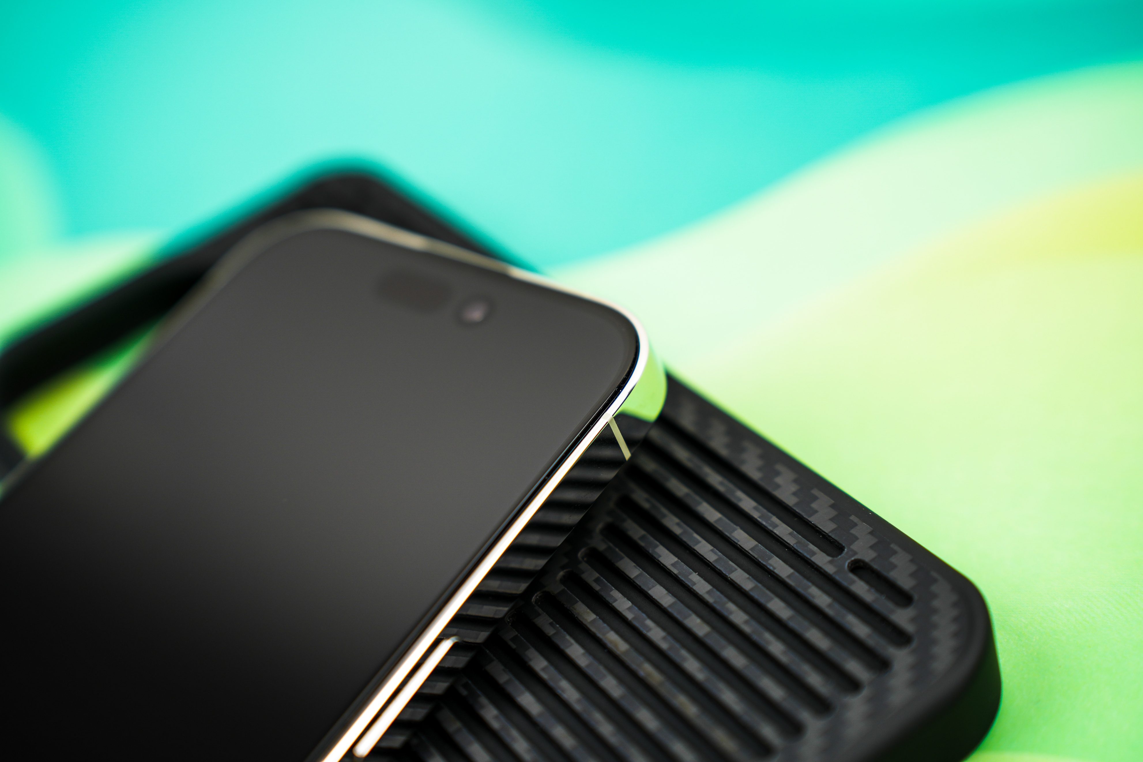 iphone 13promax白色后壳材质(家人们)