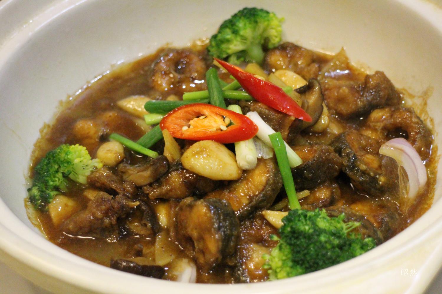 【猪脚鳗鱼汤】做法步骤图 赶紧安排起来吧-起舞食谱网