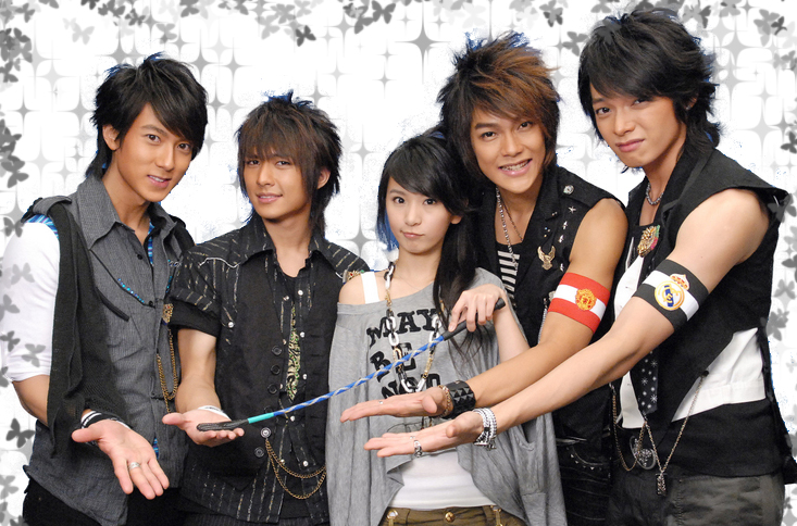 飞轮海海报(时隔10年再合体吴尊辰亦儒越老越帅气)