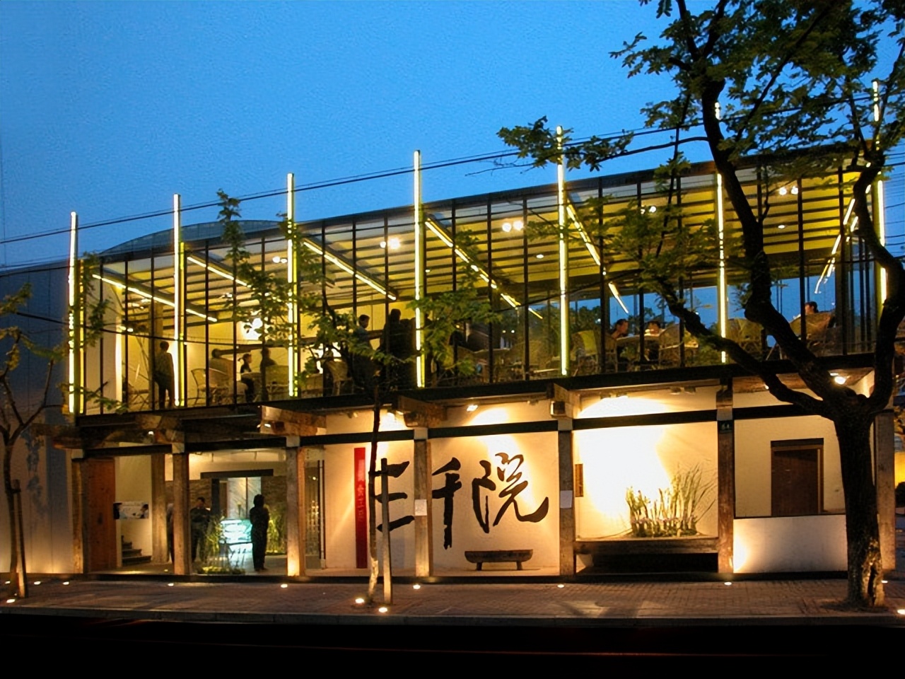 陈赫不唯一！36家明星餐厅83%关门大吉，只有舒淇家30年好评如潮