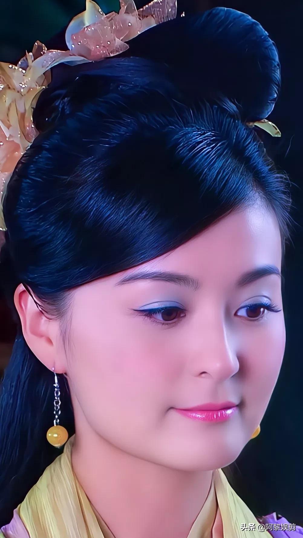 戴娇倩温婉如玉貌若天仙