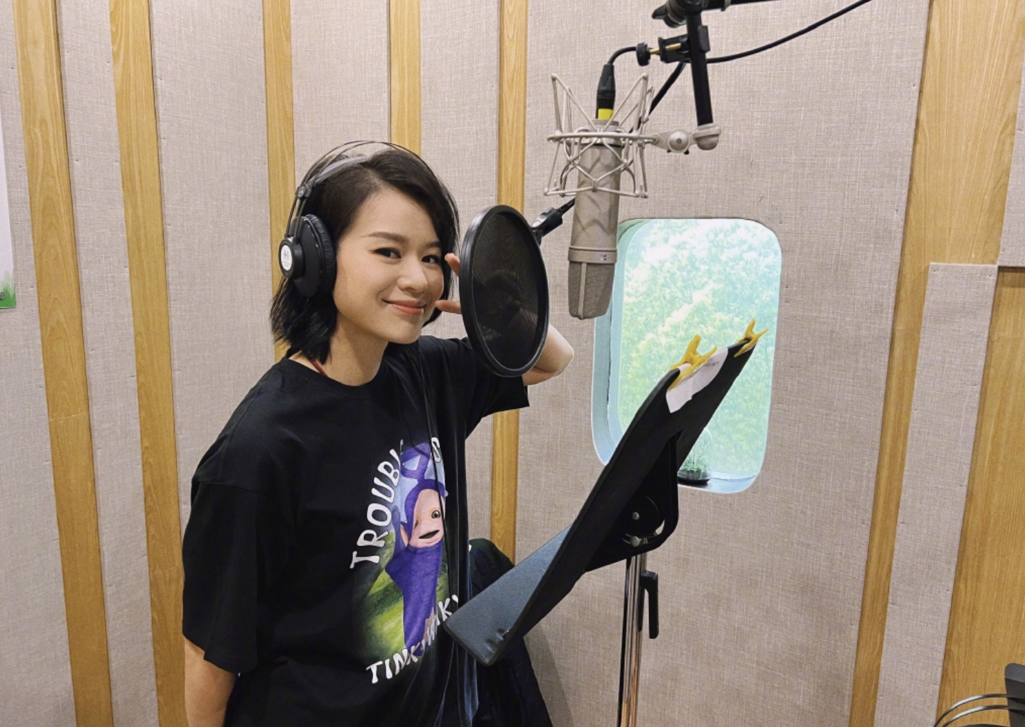 胡杏儿备战《浪姐3》，丈夫独自带娃，三兄弟都有起床气萌态十足