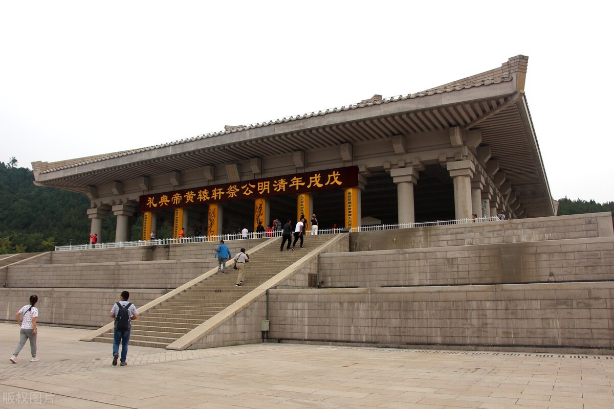 通天的建木是马桑树嫁接后的产物,三星堆的青铜神树就是建木