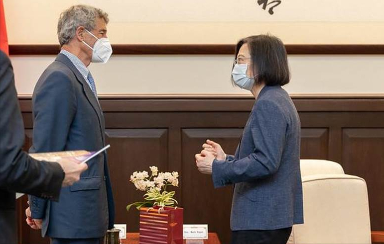 政客竄訪團接連到台灣，港媒：民進黨當局靠打“美日牌”衝選情