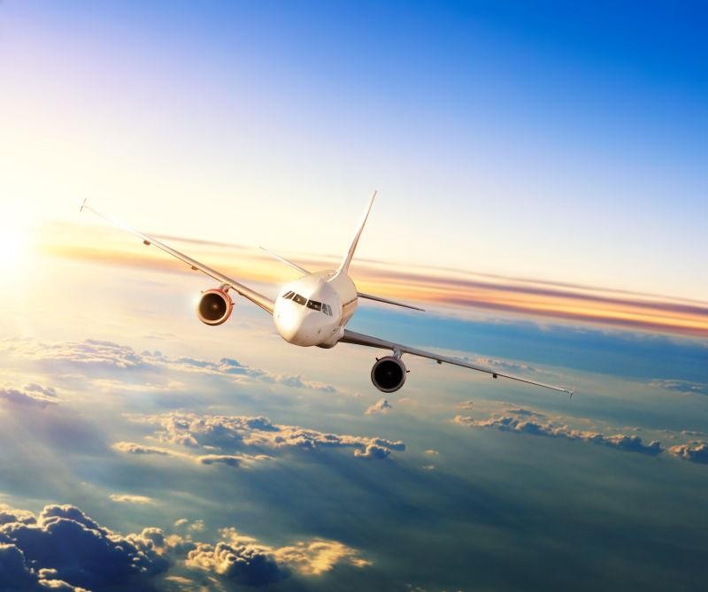 波音737一架5亿元，在它的使用寿命内能回本吗？不只机票能赚钱