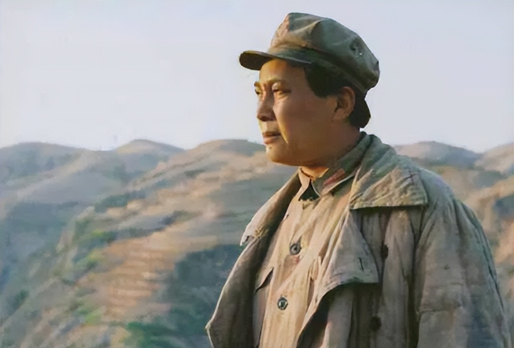 太像了，中国演毛泽东最牛的9个演员，唐国强仅排第2，张铁林倒数