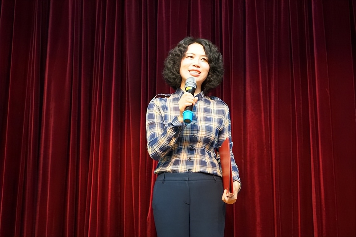 协和实验小学开展“阅读点亮智慧 书香润泽心灵”六阶主题阅读活动