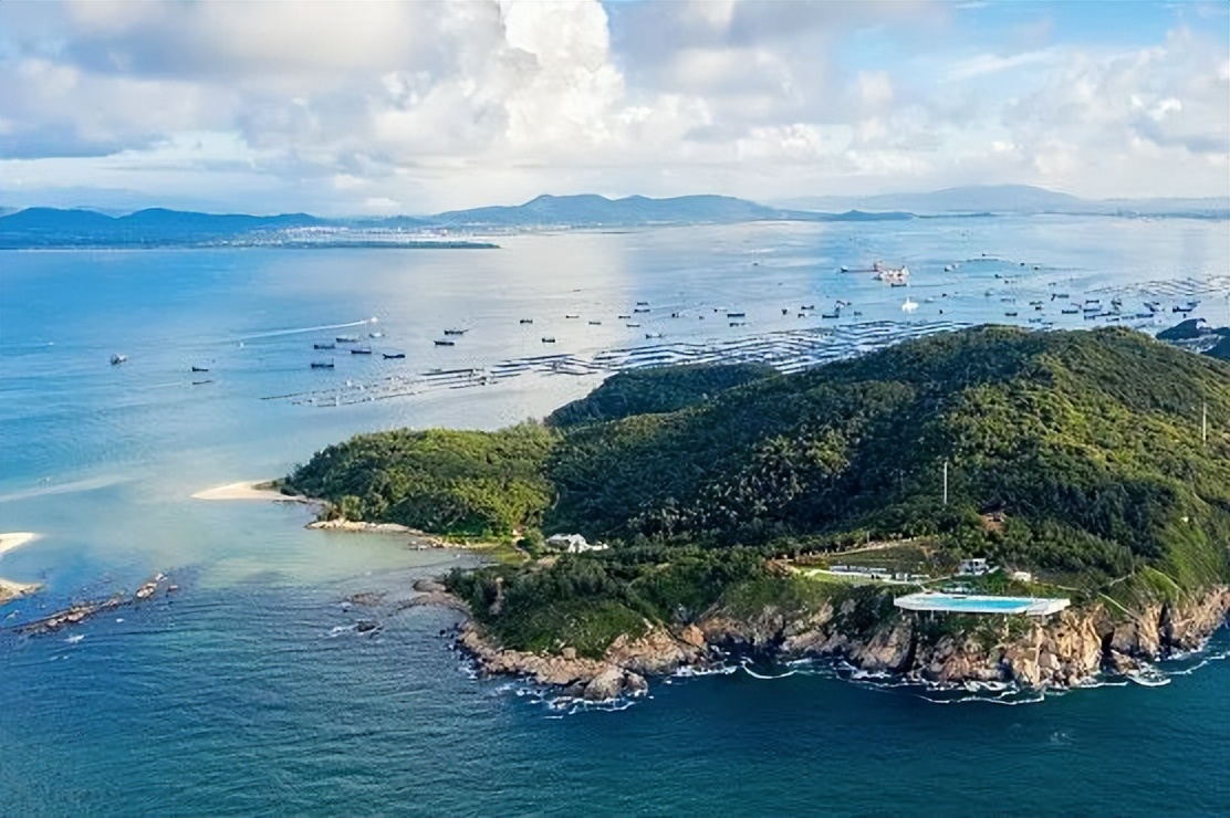 忘掉三亚！这才是最适合长辈旅居康养的海岛，性价比高出太多！