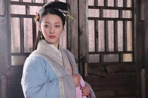 “古装神颜”甘婷婷：被誉为“最美潘金莲”，如今36岁依然单身