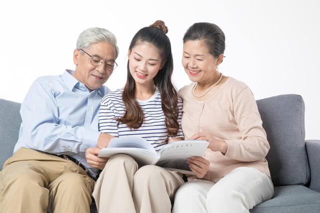 你支持子女不婚不育吗？听听父母内心深处的真实想法，现实又无奈