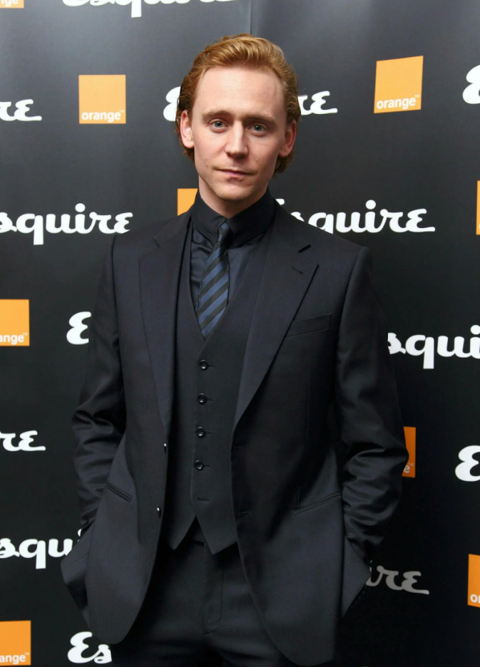 被誉为英国最帅的男人，满足全世界女生幻想，抖森到底凭什么？