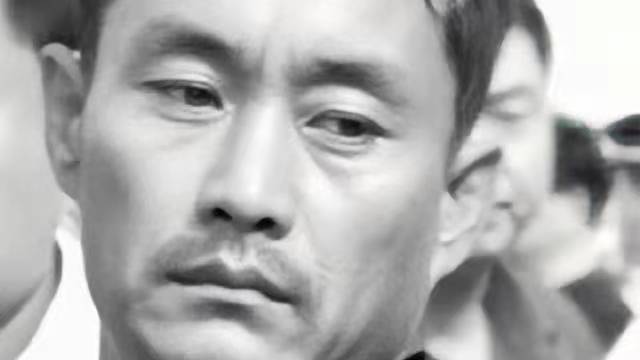 罪恶五兄弟：2003年，五兄弟制造持枪爆炸抢劫运钞车案，均被正法