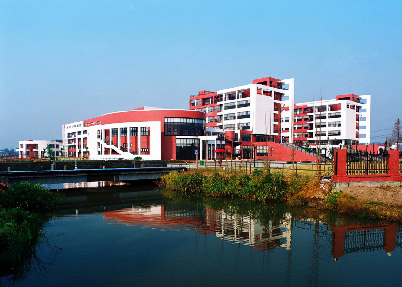 最新2022年上海市高职院校排名出炉：上海工美职院继续领跑