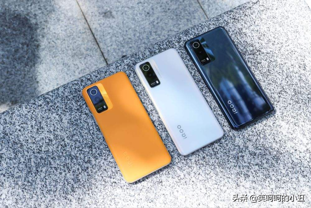 预算1500以内，建议可以考虑这3款性价比高的手机，大电池长续航