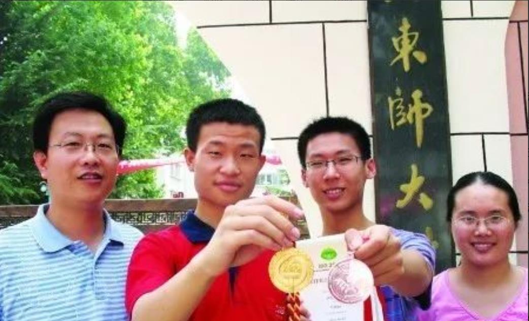 北大“数学之神”韦东奕，毅然拒绝哈佛邀约，30岁成为北大教师