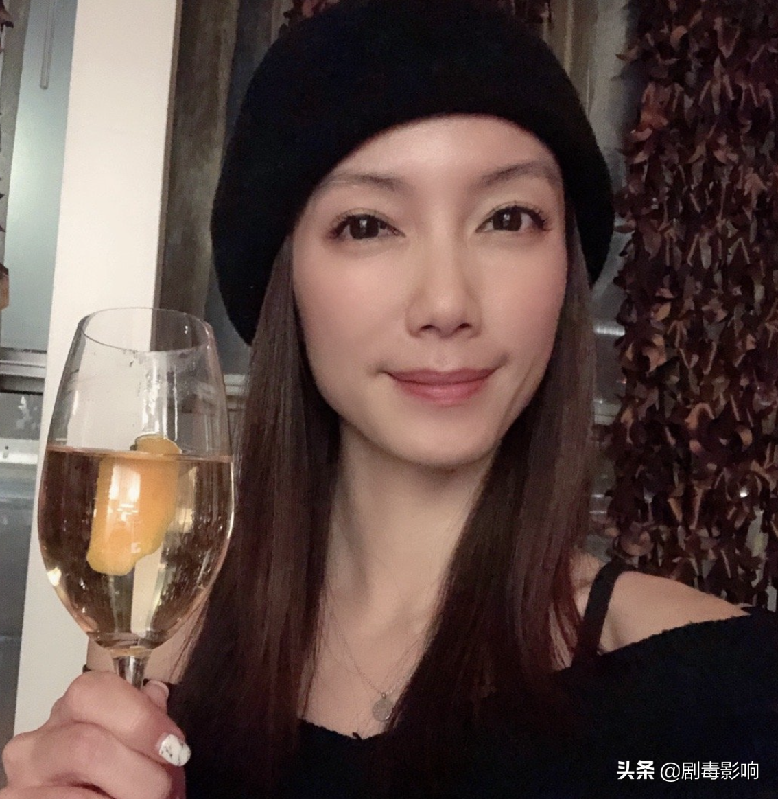 林韦君曝近况，肤白貌美似少女，曾与数位男神传绯闻44岁仍单身